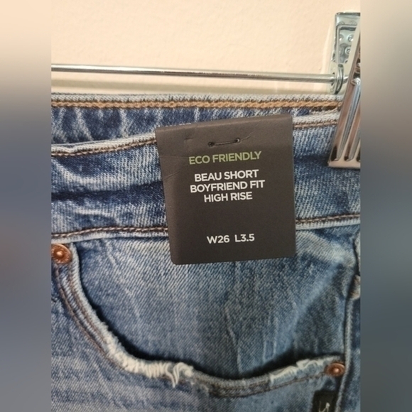 Silver Shorts - Picture 2 of 6